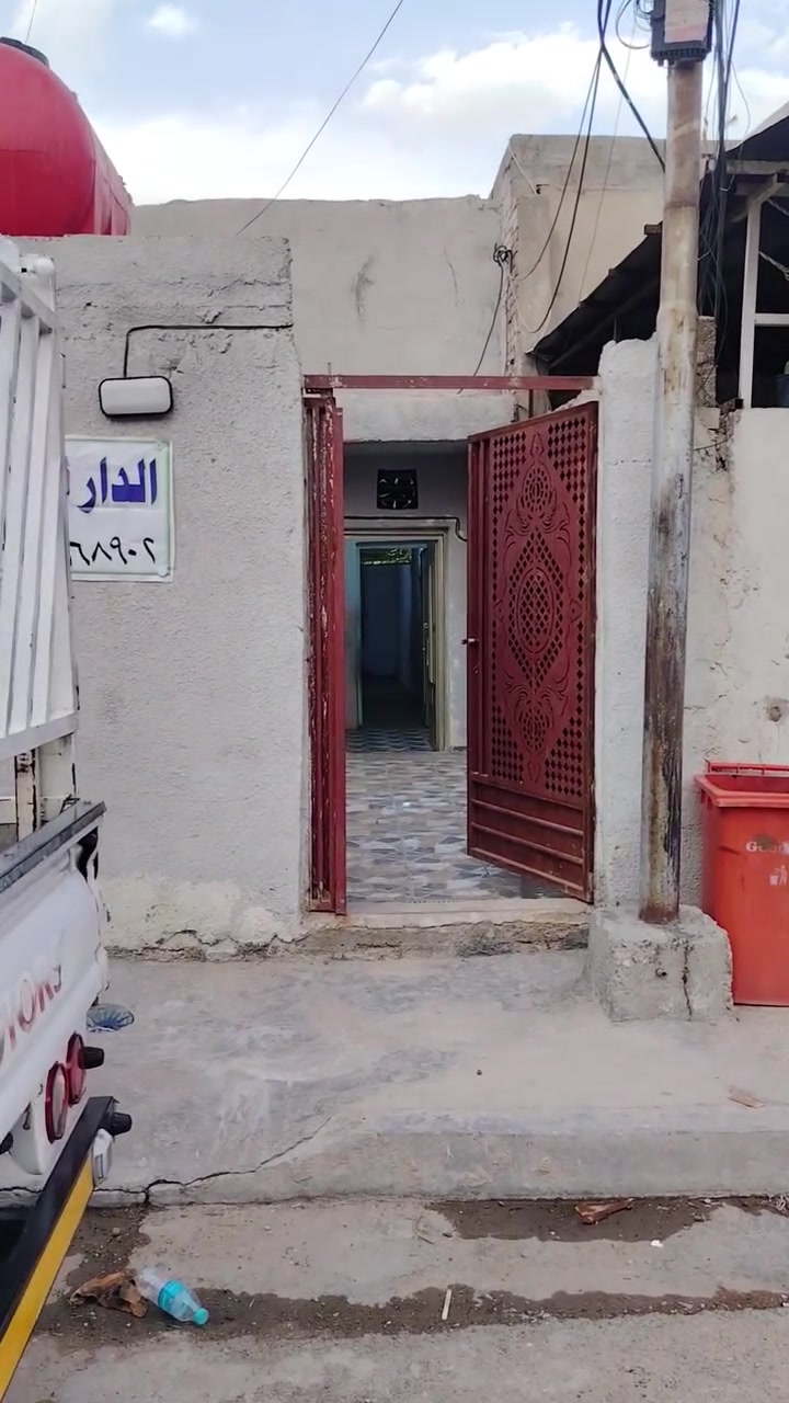 السلام عليكم بيت للبيع حي النصر الأولئ قريب عل الشارع وعل السوك مساحة ٧٥م سكك للاستفسار
***********
***********
