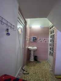 بيت 🏡 للبيع السلام عليكم  حي الزهراء قرب جامع حبيبنا المصطفى   مساحة ا...