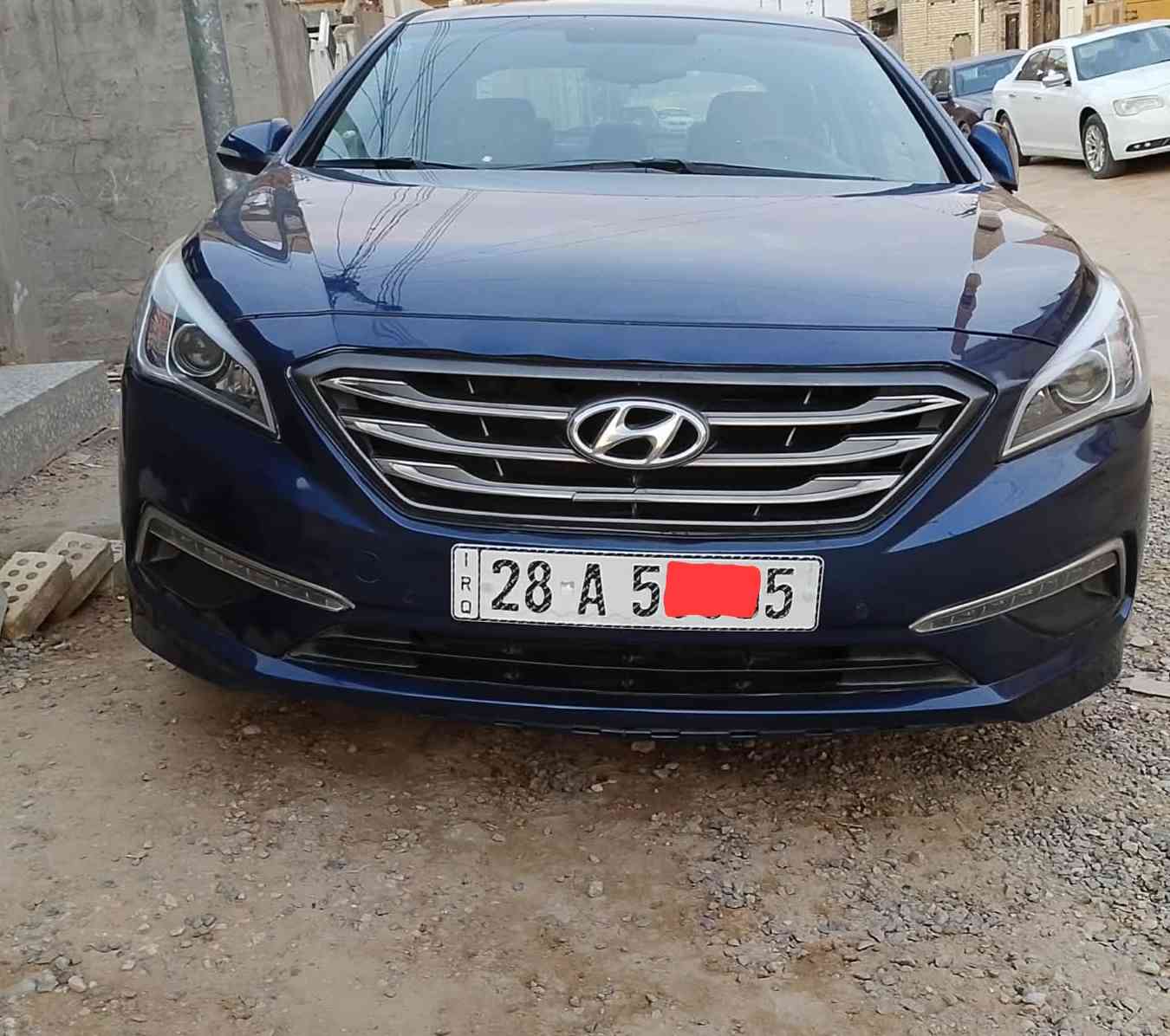 السلام عليكم سوناتا 2015 سبورت
السيارة كفاله عامه ما عده الدعاميه 

مواصفات السيارة :-

1- حساسات

2- بصمة تشغيل 

3- بصمة ابواب 

4-نضام ترحيب 

5-رادار

6- كامرة دوارة 

7- مثبت سرعه

8-كشنات جلد 

9-تدفئة تبريد كشنات امامي 

10- كشنات كهرباء 

11-جام اوتو 

12- 3- وضعيات قيادة 

(ايكو ، واسبورت ،  ونورمال) 

13- لايتات اوتو 

14- اشاير بل مري 

السعر ؛؛ 121

الشراي يتصل وميكون خاطره اله طيب #

***********
