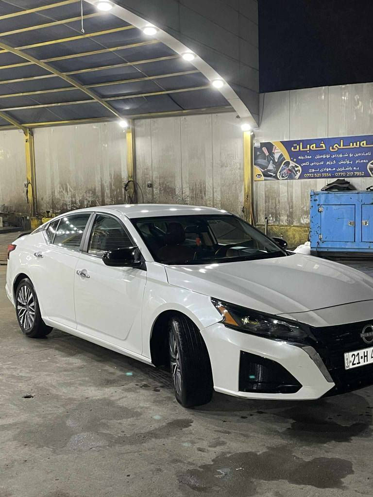 ئاڵتیما ٢٠٢٤ sv
سەنەوی بەناوی خۆمانەوەیە 
لای سەکنی بەس کلێرە بێناو گرتن 
بۆنیدو چەمەلەغ بۆیاخی دوبەیە
*********** السليمانية, العراق
