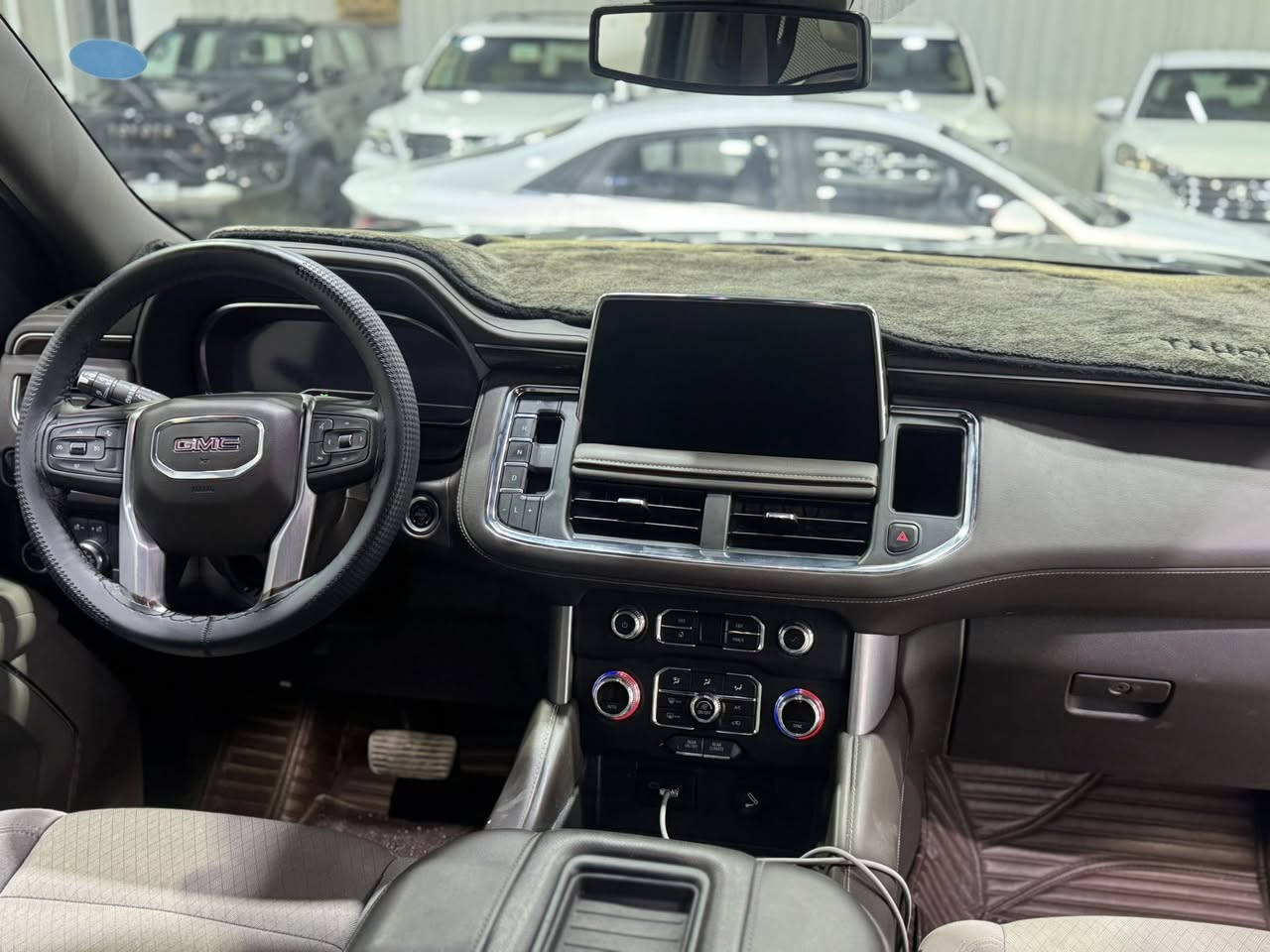 GMC 2024
خليجي sle 
ماشيه 53 الف كيلو 
رقم بغداد الجديد
كفاله عامه من صبغ وتبديل 
بيها بارد قليل باب السايق 
مغلفه نانو السياره 
سياره جديده وبدون نواقص 
485 السعر 
مكان السياره البصره 
***********
