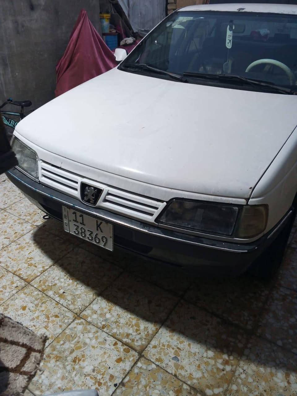 السلام عليكم بيجو روى لبيع موديل ٢٠٠٩
رقم بغداد انكليزي تحويل مباشر 
محرك كير اكسل محور كارينا سيارة حلوة 
كبرسر التبريد لطش سعرهة ٢٦
وبيهة مجال مكاني بغداد الغزالية
 رقم الهاتف ***********
