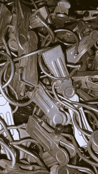 السلام عليكم 
متاح تعاليگ العدد 300 قطعة السعر 70 الف 
بغداد مدينة الصدر قطاع 53 مبايل ***********
