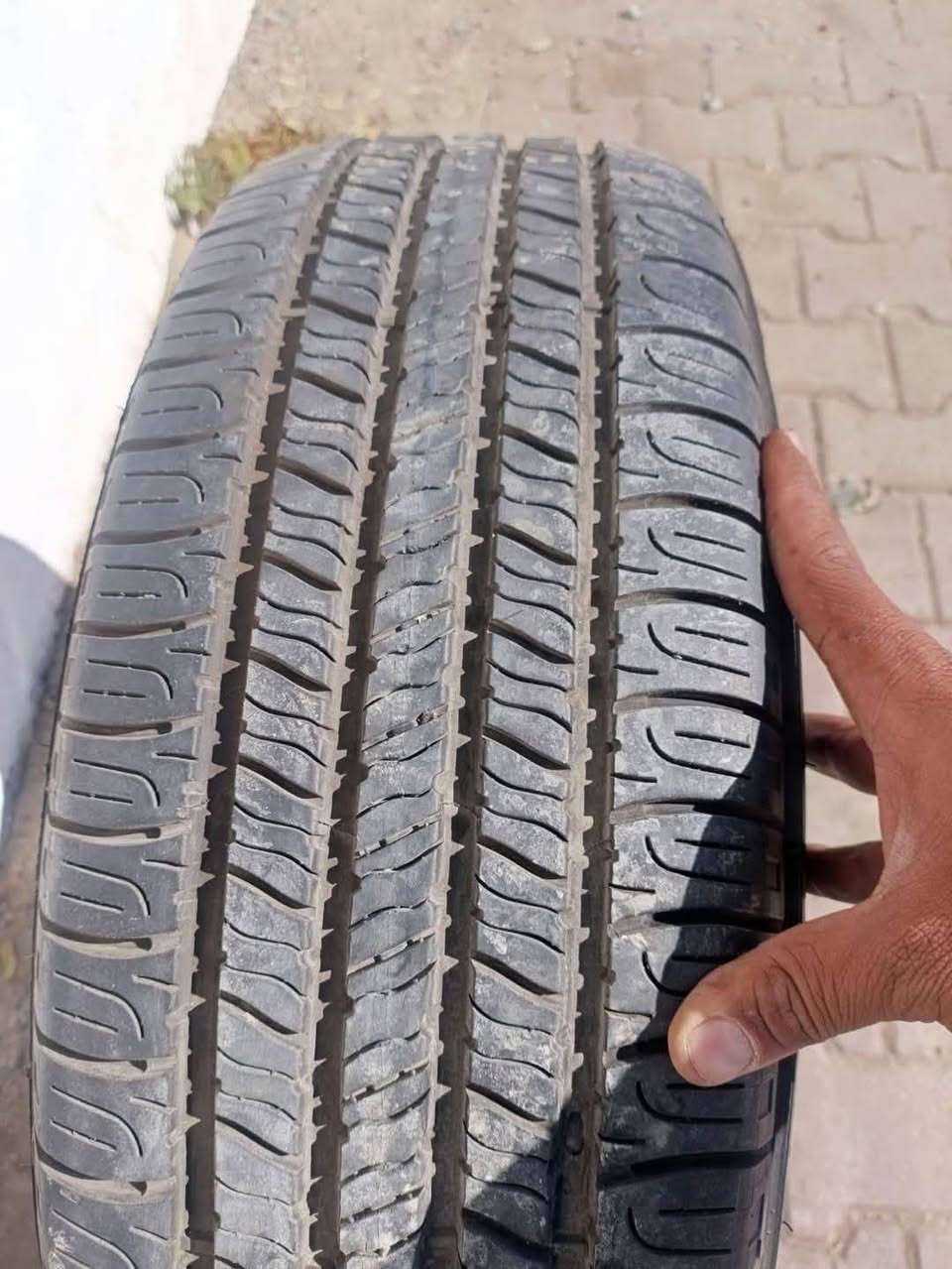 تخم ويل جارجر حجم 17مع تخم تاير نظافة شرط زيرو 
***********
