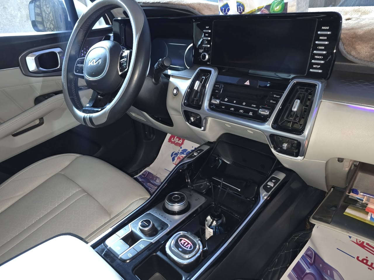 سورينتو 2023 خليجي اعلى فئة 4X
فول 1/1 اعلى فئة بالمواصفات 
ماشيه: 52.800  كيلو وبالتزايد 
بانوراما
كشنات جلد
كشنات تدفئة وتبريد
خمس كاميرات 360
حساس اطارات
ماسحة خلفية ذكية
انظمة قيادة ثلاثية
(سبورت-ايكو-نورمال)
بصمات عدد 2
كشنات كهربائية
ثلاث جهات تحكم 
كير ماوس 
6 سلندر
شاشه كار بلي 
حساس امامي خلفي 
شحن واير لس 
اناره داخليه 6 الوان متغيره 
باب خلفي كهرباء
صندوق فتح ذكي  
7 راكب 
 قطع تبريد 3
5 ويل كب 
اتو هولد 
هند بريك دكمه 
نظام منحدرات 
لايت 4 عدسات 
كامره دواره 
بردات خلفيه  
شفتات ستيرن 
دخول ذكي
تشغيل عن بعد
تخم اطارات جديدة
السونار موجود بالصور
السيارة اعلى شيء بالمواصفات
رقم بغداد دولي
السعر. 330 $ ورقه 
مكاني بغداد
للاستفسار اتصل 
 ***********
