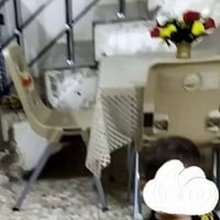 ميز وثلاث كراسي • نضاف • حله شارع 80