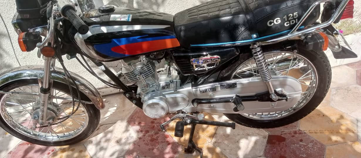 سلام عليكم هاي دراجه لبيع موديل 25نضافه خير من الله لبيع مكان طوريج الخيرات هاذه رقمي ***********
