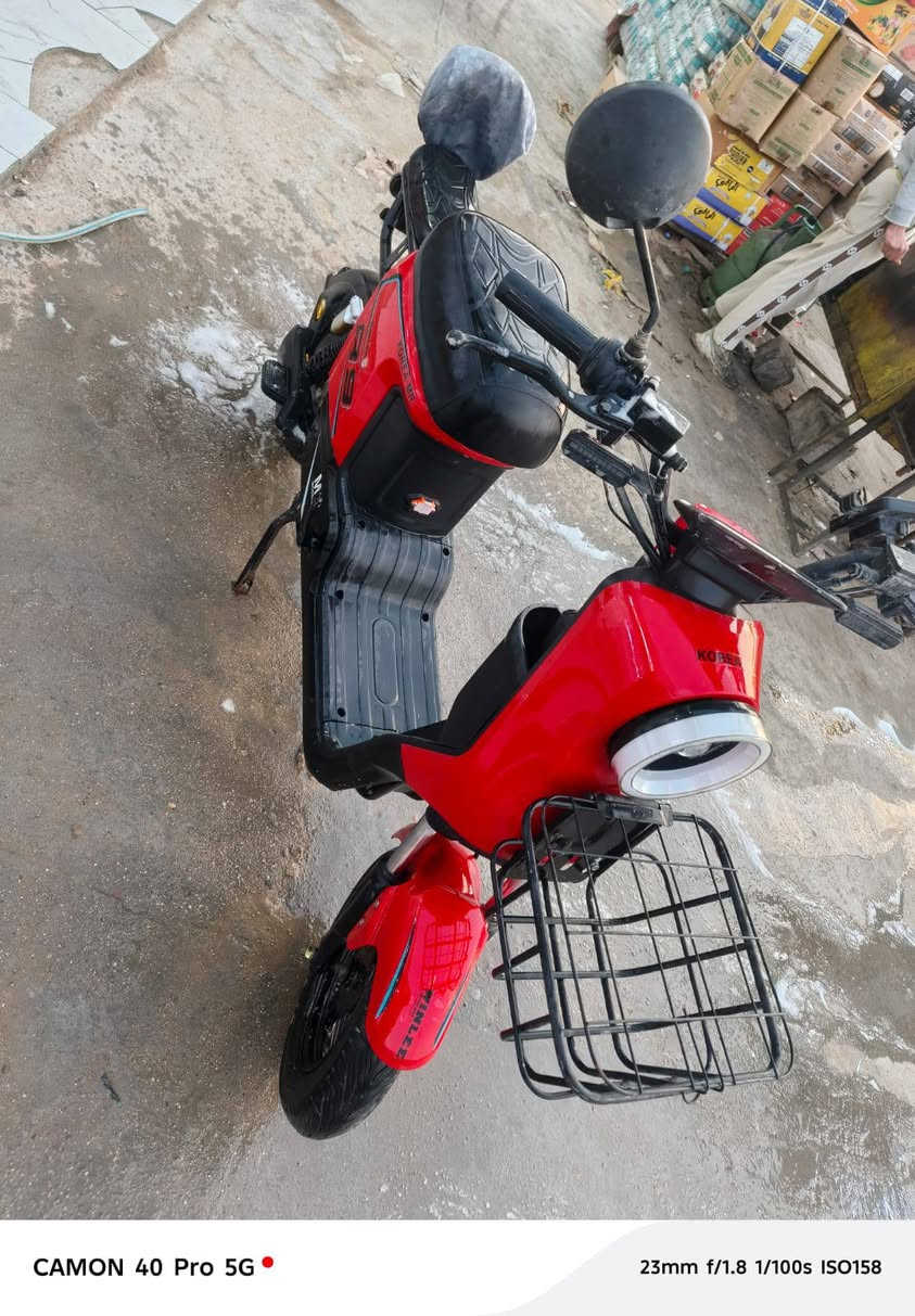 سلام عليكم عندي دراجه شحن لبيع كلشي مابيها كامله مكاني بصره زبير مربد قديم ***********
