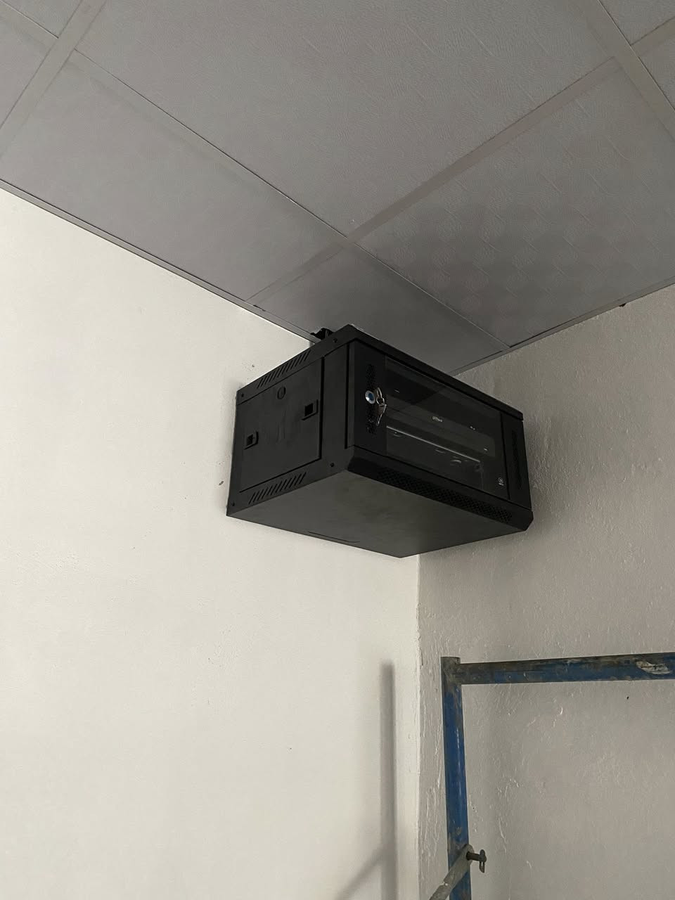 #عين_كربلاء_للكامرات
#عنوانا كربلاء الجاير حي الامام علي قرب اسواق برتقالة 

تم بحمد لله تجهيز وتنصيب مجموعة من كامرات المراقبة في في سونار للسيارات في #كربلاء_المقدسة حي المعلمين مكونة من ١٦ كامرة من ماركة dahua  وبدقة 5mp وتحتوي ع خاصية الصوت  

للطلب او الاستفسار الاتصال بالرقم *********** او مراسلتنا ع الواتساب ع نفس الرقم

#كامرات_المراقبة
#كربلاء
#مبيعات_كربلاء
#كامرات_المراقبة
