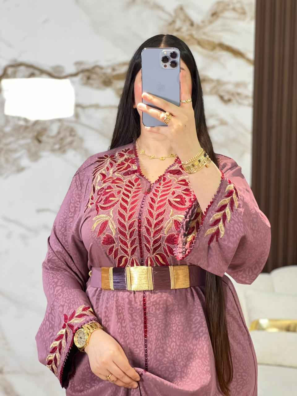 🫰قفطان أنيق للافراح و المناسبات هموي  🎊
💫 قفطان. كريب كوريا محفر  ا بي حزام مغلف 👈  رندة  👉 موضيل لي انيقة الفخامة👌  
💫مخدوم بالطرز الرباطي بجودة و إتقان ✅
💫 مخدوم بي تلقية في رندة  🪡💐
💫متوفر بألوان رائعة جودة 💯
💫المقاسات:   L xl xxl xxxl   

د بوسكورة, النواصر


**إذا كنت صاحب هذا الإعلان وتريد حذفه لأي سبب، رجاءا أرسل رسالة إلى الدعم الفني**