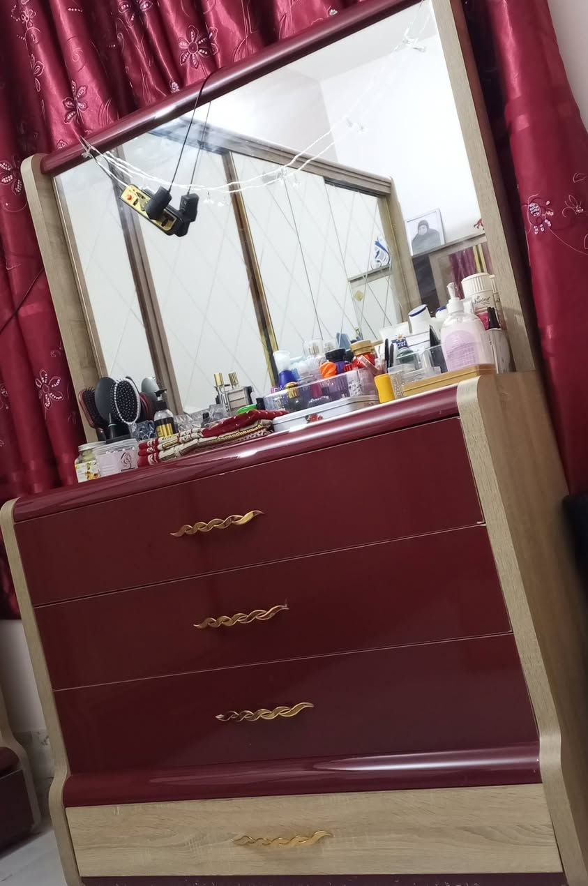 السلام عليكم غرفة نوم تركيه للبيع استفسار ع خاص نضيفه حيل


**إذا كنت صاحب هذا الإعلان وتريد حذفه لأي سبب، رجاءا أرسل رسالة إلى الدعم الفني**