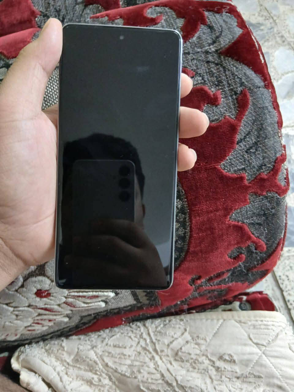 السلام عليكم انفنكس نوت 40 فايف جي ذاكره 256 عشوائيه 8 السعر 180 وبي مجال العنوان الزعفرانيه شارع المعهد رقم الهاتف ***********
