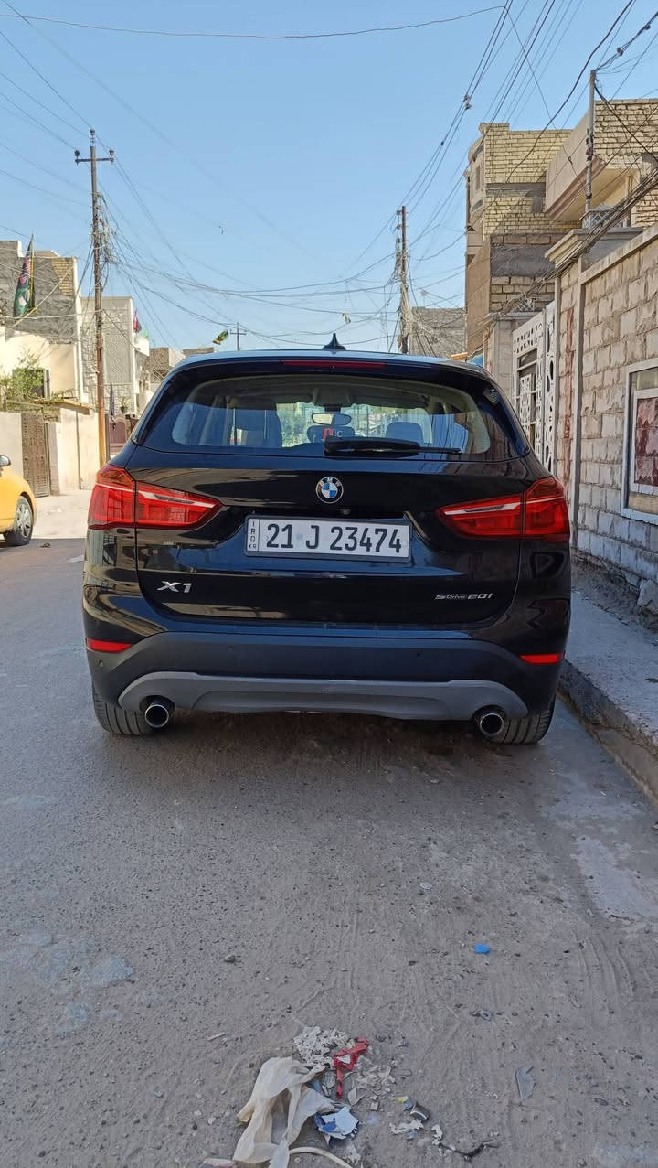للبيع فقط بدون مراوس ولاقسط
السعر 118 ورقه للاتصال *********** و
بي ام x1  موديل 2019 وكالة العروش 
رقم سليمانيه تحويل او وكاله
محرك 2000 تون تيربو كير اوتو محرك وكير مكفولات 
التبريد شغال .ماشيه 167 الف كيلو
بصمه .شاشه . كشنات جلد . تحكم استيرن . حساسات . مري شفط . كير شفتات بالاستيرن. انظمة قيادة
صدر وتخم تاير نظيف 
وكالة العروش مكفوله من الصبغ والحادث فقط بيها بارد موجوده بالسونار ويا الصور 
المكان بغداد الزعفرانية
