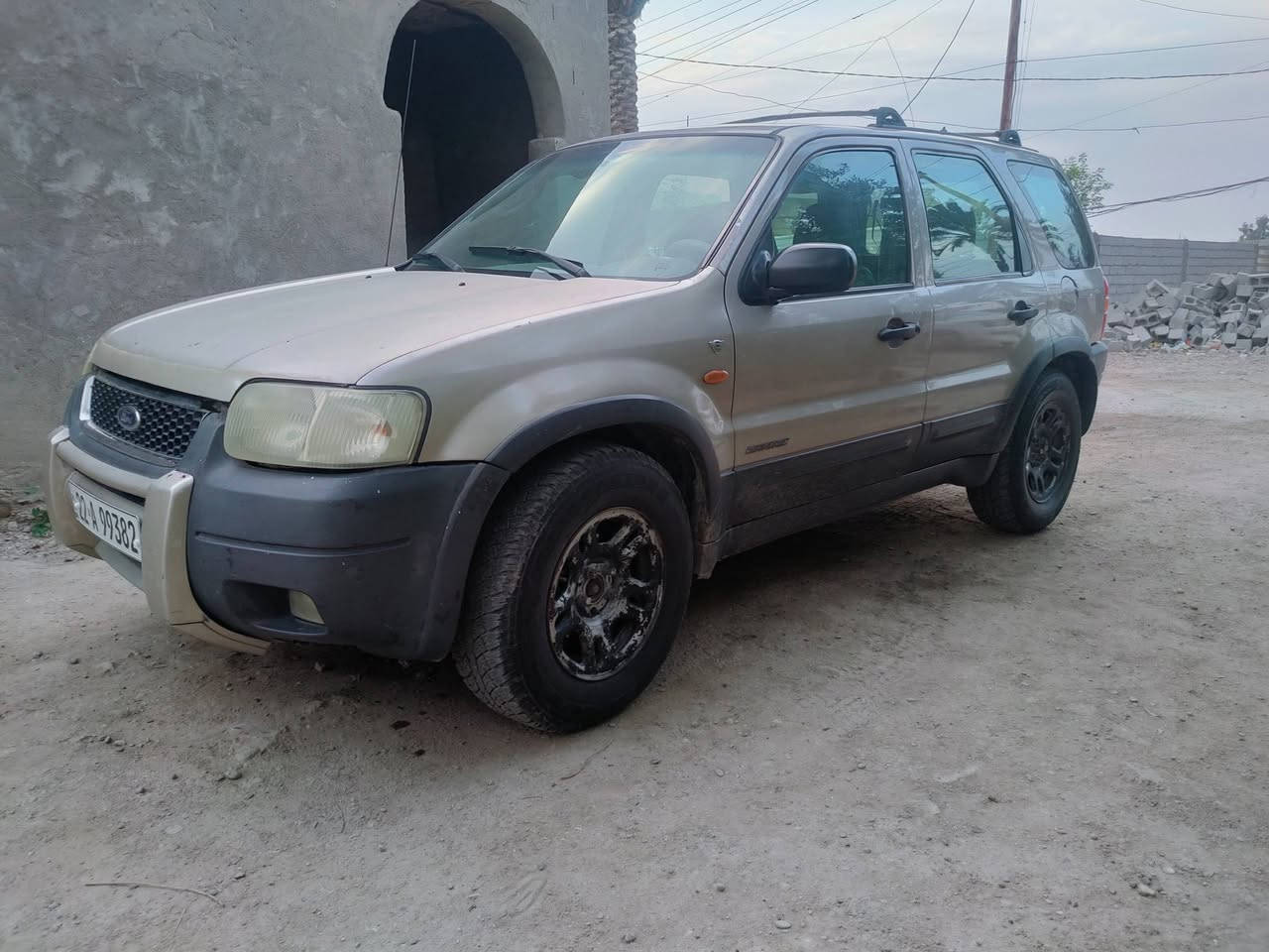 للبيع فورد اسكيب موديل 2002 رقم اربيل بسمي سنويه 2031 مداور ثاني يوم سياره جاهزه مال جناي مكفولة من ضربه وصبغ محرك وكير اوتوماتيك مكفولات السعر 65 بل خير عل ياخذهه ***********
