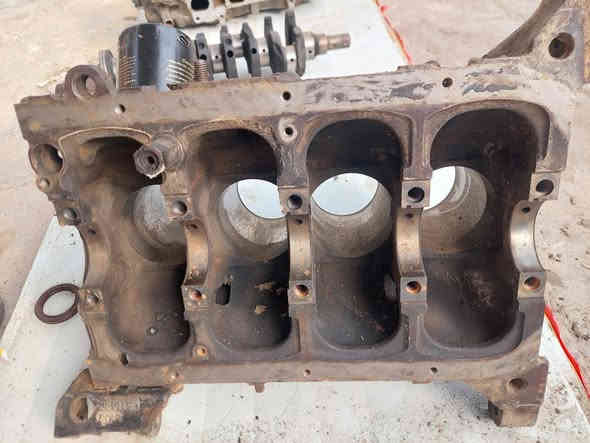 قطع محرك كورلا 1600  للبيع 
كل قطعه وسعرها 
ناصريه ها  ***********
