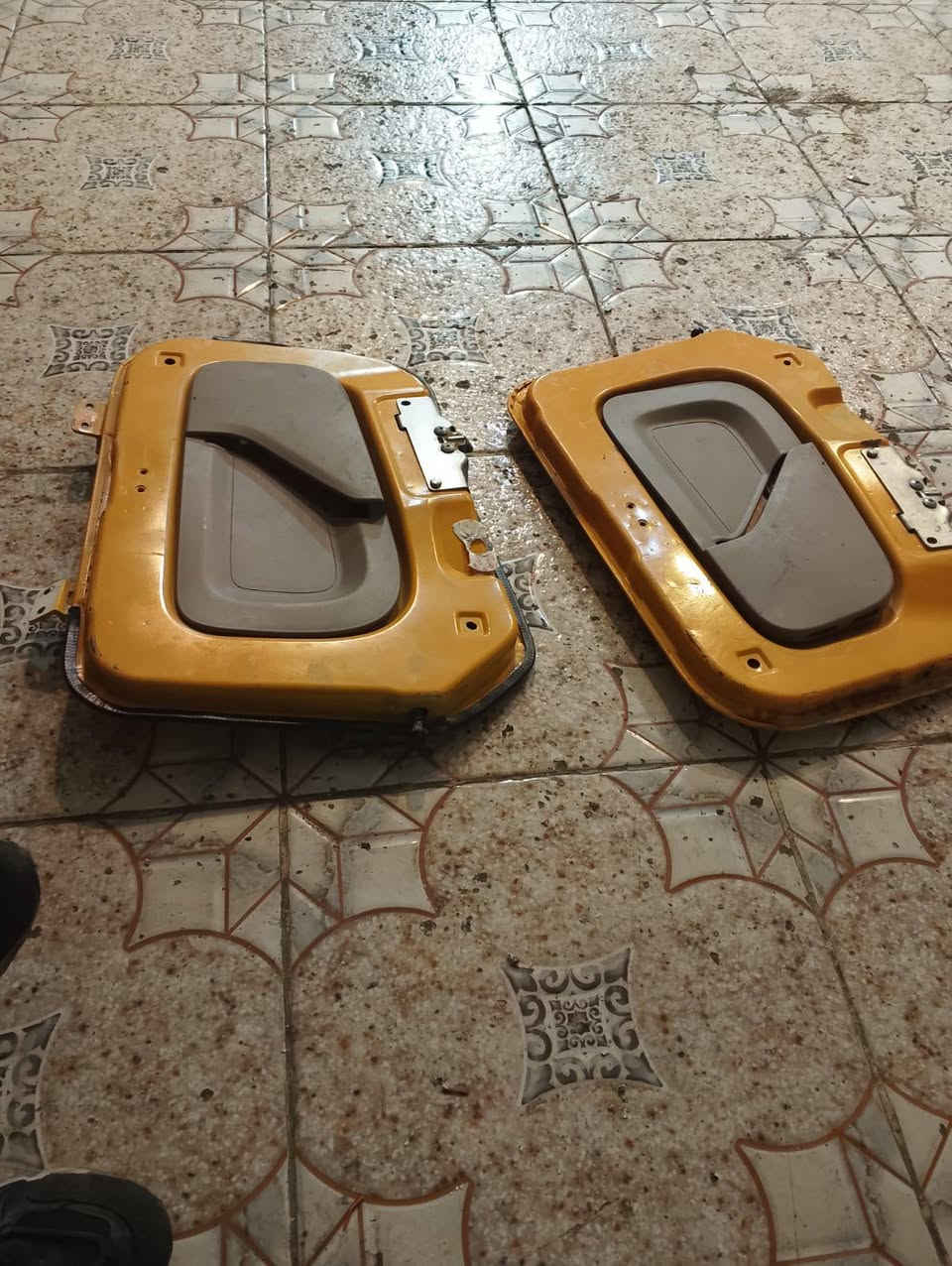 السلام عليكم
بوب مال تكتك موديل ٢٢
نظاف كلش 
السعر ٧٥ وبيهن مجال قليل 
العنوان واسط
رقم هاتف ***********
