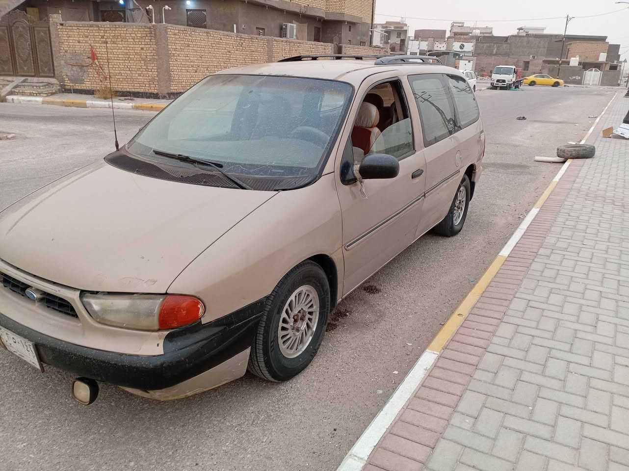 بسم الله الرحمـن الرحيـم
اللهم صلي على محمد وآل محمد
سيارة فورد ستار للبيع
السعر 35 وبيه مجال
رقم بغداد.     سنويه لل
2027 مداور ثاني يوم
سياره ابلاديه بدون حادث
ولا صبغ ما عدا رشات بصيطه 
مكينه وكير جدد ابلاد
كهربائيات كلها شغاله وبلاد
تبريد شغال تخم تاير باتري جديد وانا غير متواجد على الفيس وهذا رقمي *********** علمآ السياره موجوده في السماوه

