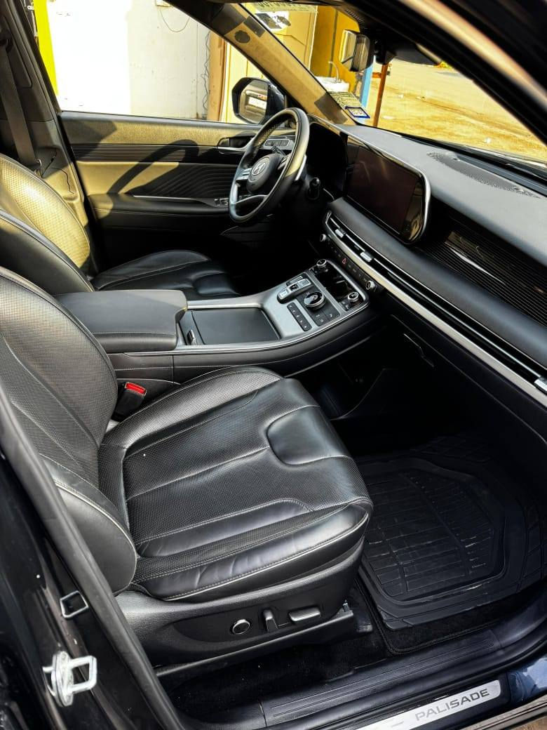 هونداي بلسايد موديل 2023 فول مواصفات 1/1 لفئة كلكرافي حادث بسيط موضح بل صور سبعة راكب كشنات vip محرك 3800 ستة سلندر وارد امريكي كشنات تدفئة تبريد مساج كشن لسائق خزن كشن كيارة كير بيانة لدات داخلية جميع الالوان دفع امامي رقم لسيارة بغداد بصمة البيبان لمس تقديم ترجيع بل ريمونت تشغيل عن بعد طاك بيهة ايرباك لبردة من جهت لسائق فقط و براس لسنة 2026 بل احتفالان انضربت طلقة بل بنيد مامبينة اصلا سعر السيارة 290 و بيهة محال بسيط عنوان بغداد الغزالية ***********
