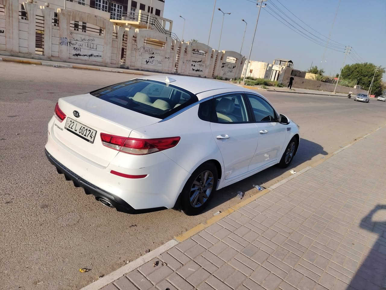 سلام عليكم للبيع  كيا اوبتيم موديل 19 وارد امريكي مكفوله. كفاله عامه  المواصفات معروفه  سياره جديد وجاهزه للاخير كير مكينه تبريد حداده  تخم تاير كفاله مكان سياره السماوه الرميثه  ***********
