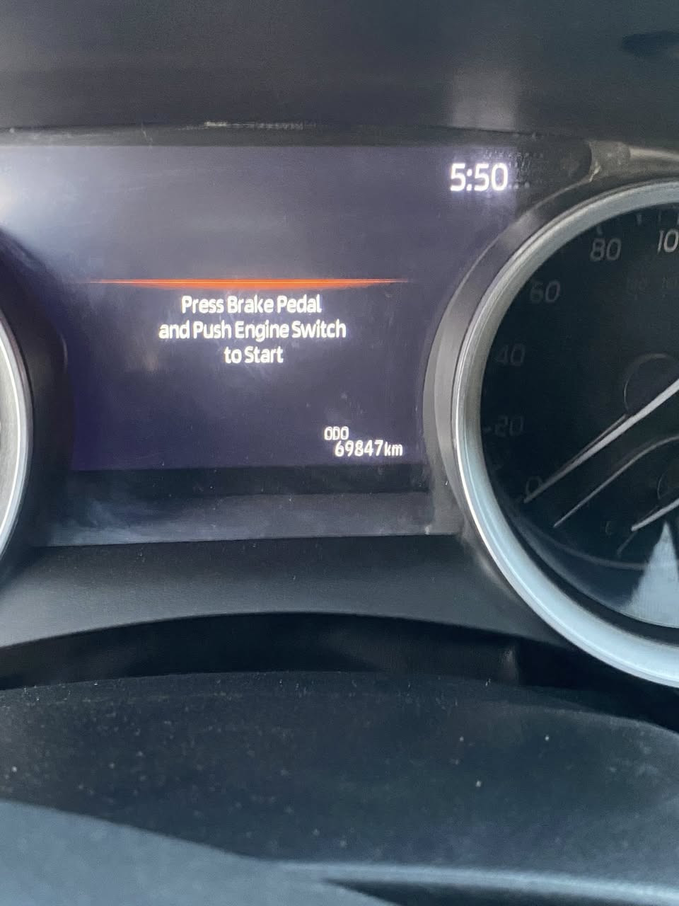 السلام عليكم 
كامري 2022
فول فول عدا البنراما 
رقم أربيل بسمي 
سنويه لل2029
بصمه تشغيل 
بصمه أبواب 
محرك وكير شرط
صبغ فقط رش جاملغ
امامي والباقي كفاله 
للاستفسار 
***********واتساب
مكان السياره موصل ربيعه
