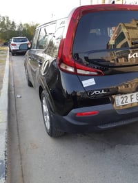 كيا سول 22 اربيل بأسمي مواصفات امريكيه محرك ٢٠٠٠ دوش حادثهه بسيط واضح ...