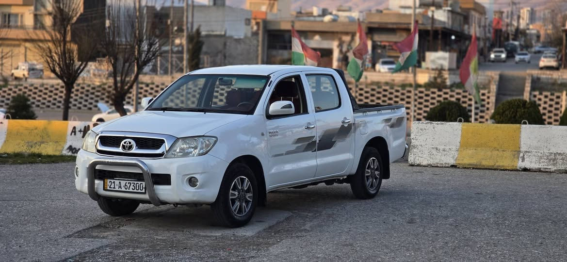 مەرزێ 2011 سعودی شاشە زینۆن 
مەکینەی بەشەرت دووکەڵو بوغاریبەشەرت
بێتەقو ڕەقەیە شانسی 19 دەیە گەرمی پێوە
کیلۆمەتری بەنزینە یەک پەڵەی بچوک بۆیاخی هەیە
بەدەرگای دوای سەکنەوەیە  سەنەوی تازەیە 
0772 253 57 17
0750 233 19 64 السليمانية, العراق
