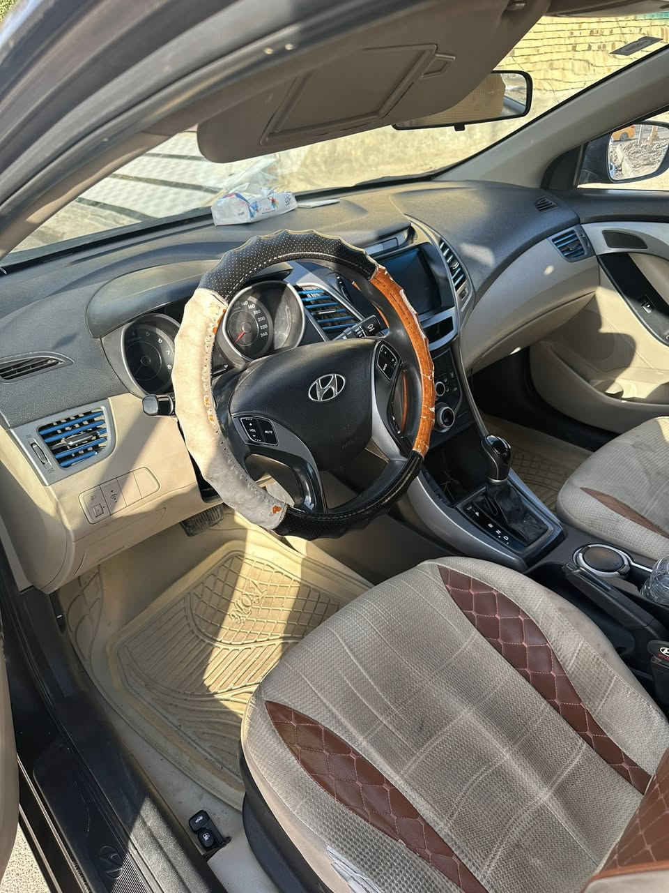 للبيع النترا 2016 باسمي ذي قار مكانها ناصريه مكفوله تبديل وصبغ والأصوليّات بيها دحجه بسيطه بالدوسه سياره فول مواصفات فتحه كأمره شاشه تحكم استيرن السعر 118 وبيها مجال    ***********
