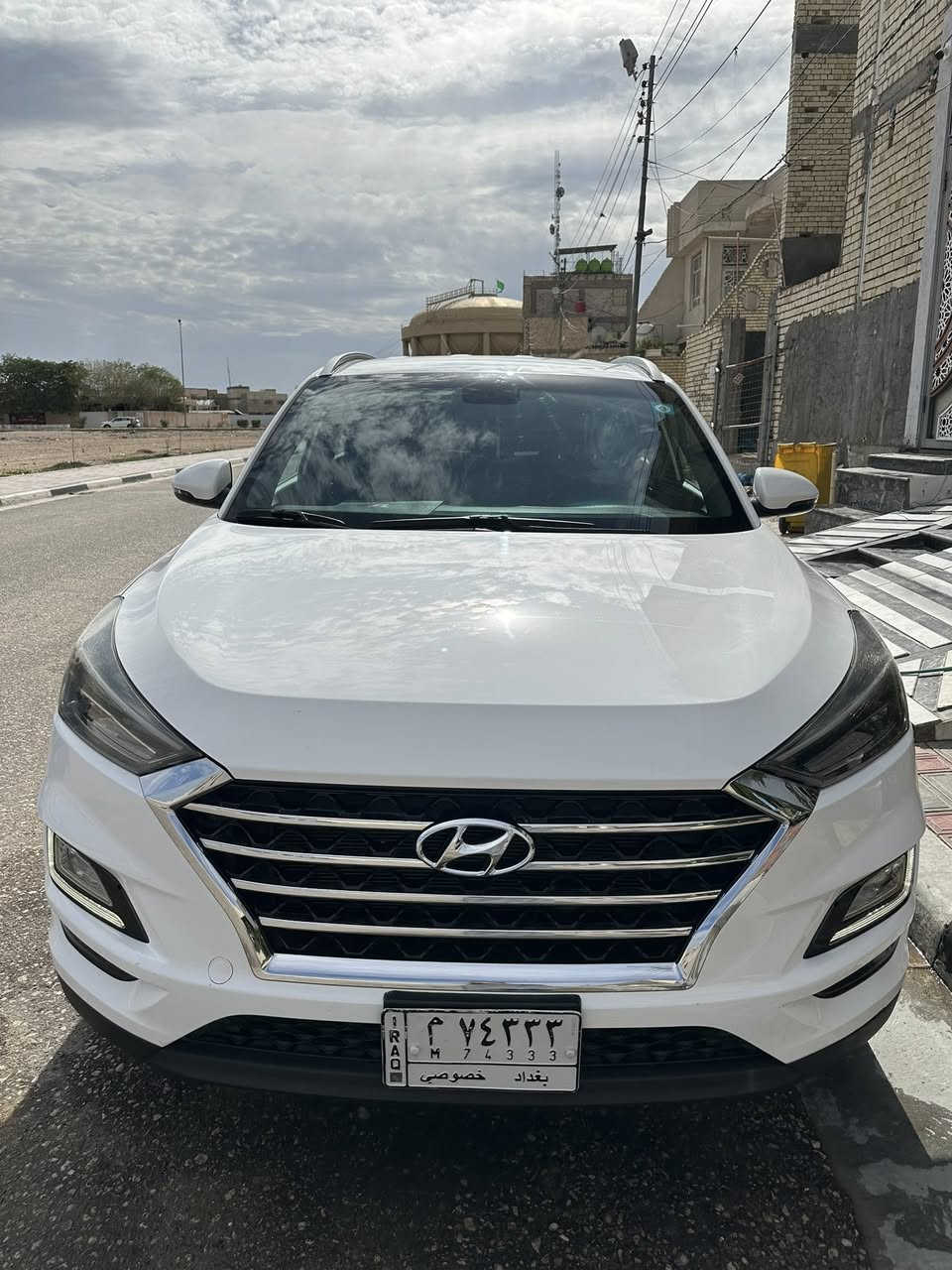 📌 توسان 2019 خليجي – فول مواصفات (الكاصد)
📞 للاستفسار: ***********

♻️ رقم بغداد – باسمي مباشرة
♻️ مكفوله من صبغ والضربه فقط بارد بصيط جدا موضح بصوره 
♻️ سيارة نظيفة جداً

⚠️ المواصفات:

🔰 لايت زينون (5 عدسات)
🔰 محرك 2000
🔰 بصمة تشغيل + أبواب
🔰 كشنات أمامية كهرباء
🔰 حساسات أمامية وخلفية
🔰 شاشة كبيرة + كاميرا 360

🔰 LED حاجب
🔰 ويل كبير
🔰 قطعتين تبريد
🔰 مراية شفط
🔰 هندبريك رجل
🔰 كشن بقلاوة

📍 الموقع: مركز مدينة كربلاء المقدسة
💰 السعر: 194 ورقة (قابل للتفاوض للجادين فقط)
⚠️ اعتذر عن المراوس – البيع للجادين
