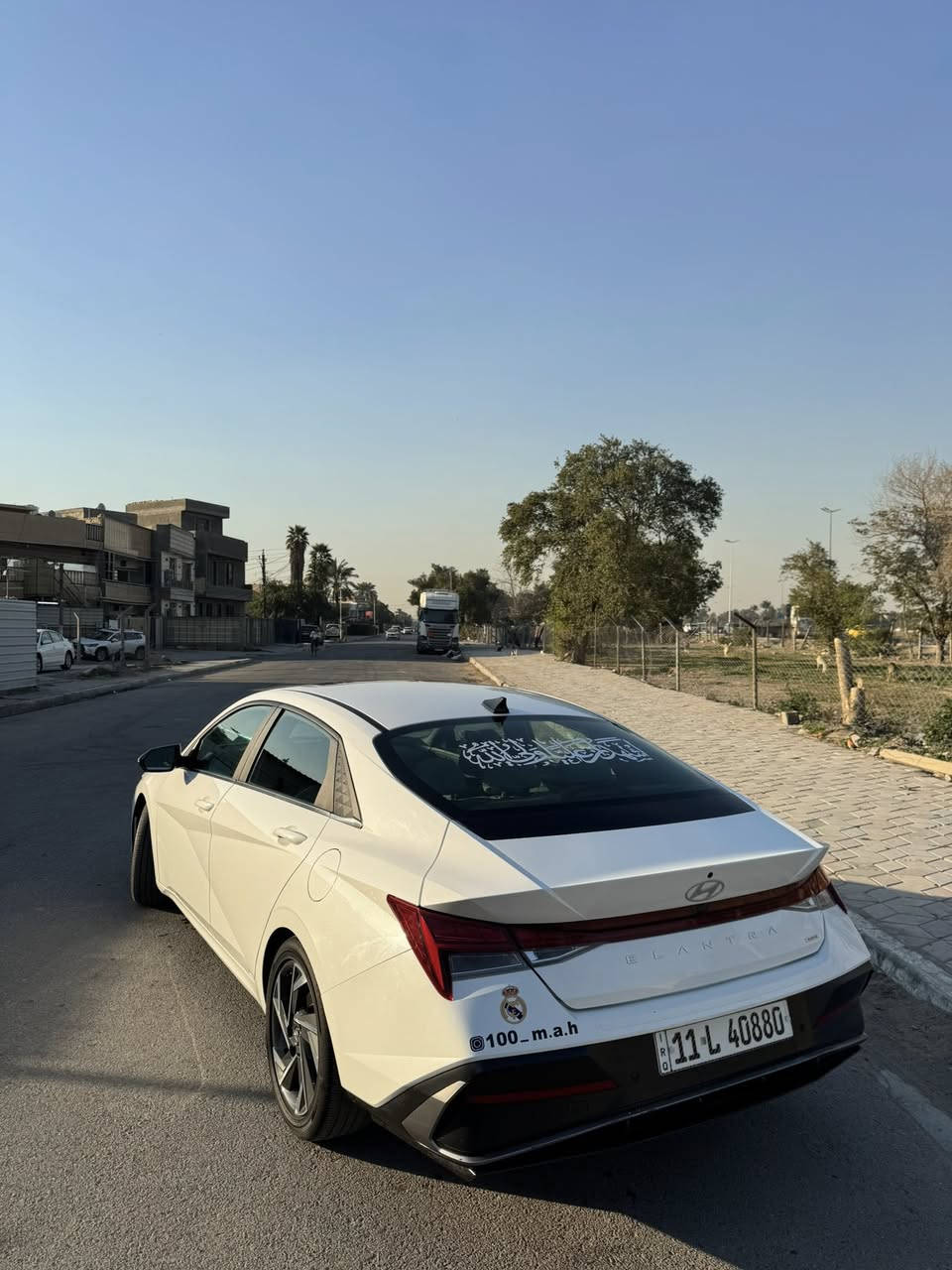 النترا هايبرد 2024فول للأخير limited 
بصمه 
تشغيل عن بعد. 
فتحه سقف 
7الوان الدشبول 
كشنات جلد. تدفئه تبريد 
لايت زنون  
بگ لايت لد 
ستيرن تدفئه 
داخل لونين مطعم برصاصي 
قيادة ذكيه 
اوتو بارك 
حساسات اماميه خلفيه 
ويل كب 17
ماشية  12الف ميل
السعر  170
حادثها كلش بسيط موضوح بالصوره وبالعراق طخه خفيفه كلش باب الصدر 
رقم الهاتف :***********
