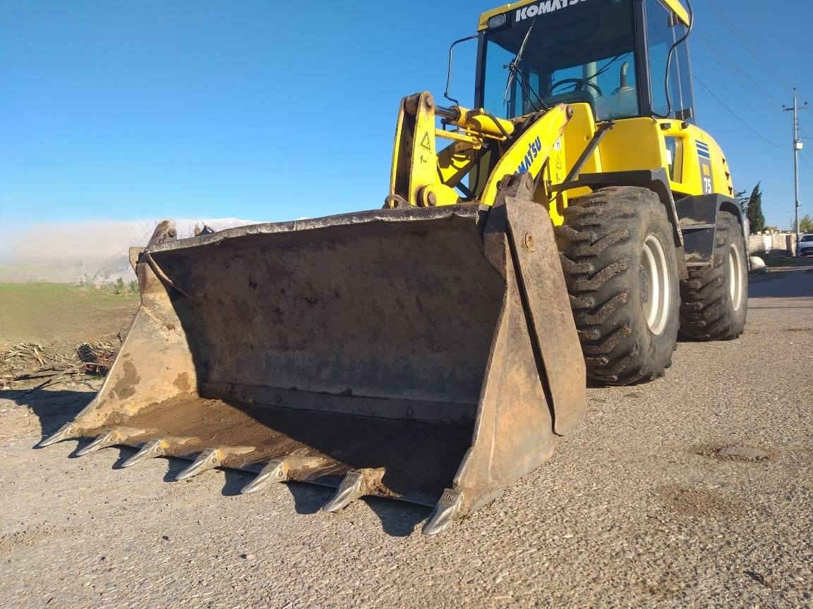 شفل کوماتسو WA75
مودیل 2002 
رقم و سنوی سلیمانیە جدید 
حتا 2029
کیر اوتوماتیک   
وبیها کیر  ارنب و سلحفات  یعنی کیر خفیف و ثقيل
شاشە و کهربائی کلشئ علی وضع الشركة  
الشفل  مکینە و اکسل و پمپات و کهربائی کلشی شرت و کفالە 100% و مابی ای نقص
سعرها $225 مجال
Viber & Whats app
***********
