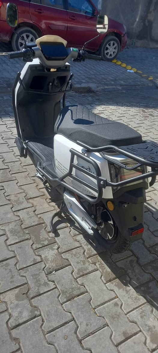 دراجه شحن البيع السعر 800 وبيها مجال الاستفسار
***********
