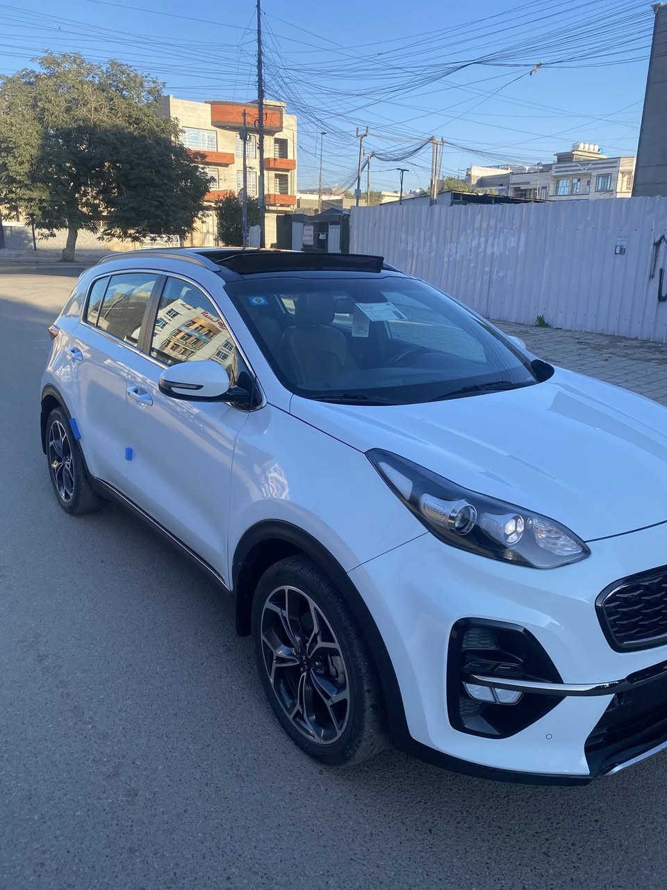 سبورتج 2020 جيتي لاين فول مواصفات 1/1 وكالة الدولية للبيع
السيارة تفاصيلها اخر صورتين بالمنشور
ماشية 46000 كم حقيقي وع الفحص وين ميعجبك
باسمي السيارة رقم جديد وهزة وسنوية جديدة لحد 2031
مواصفاتها جيتي لاين فول 1/1 ومعروفة مواصفاتها ميحتاج اذكرها

مكان السيارة بغداد
تليفون *********** بي واتساب

السعر 20700$ يعني 207 ورقة وبيها مجال  وماكو جيتي موديل 20 بهذا السعر بالسوك كلة
