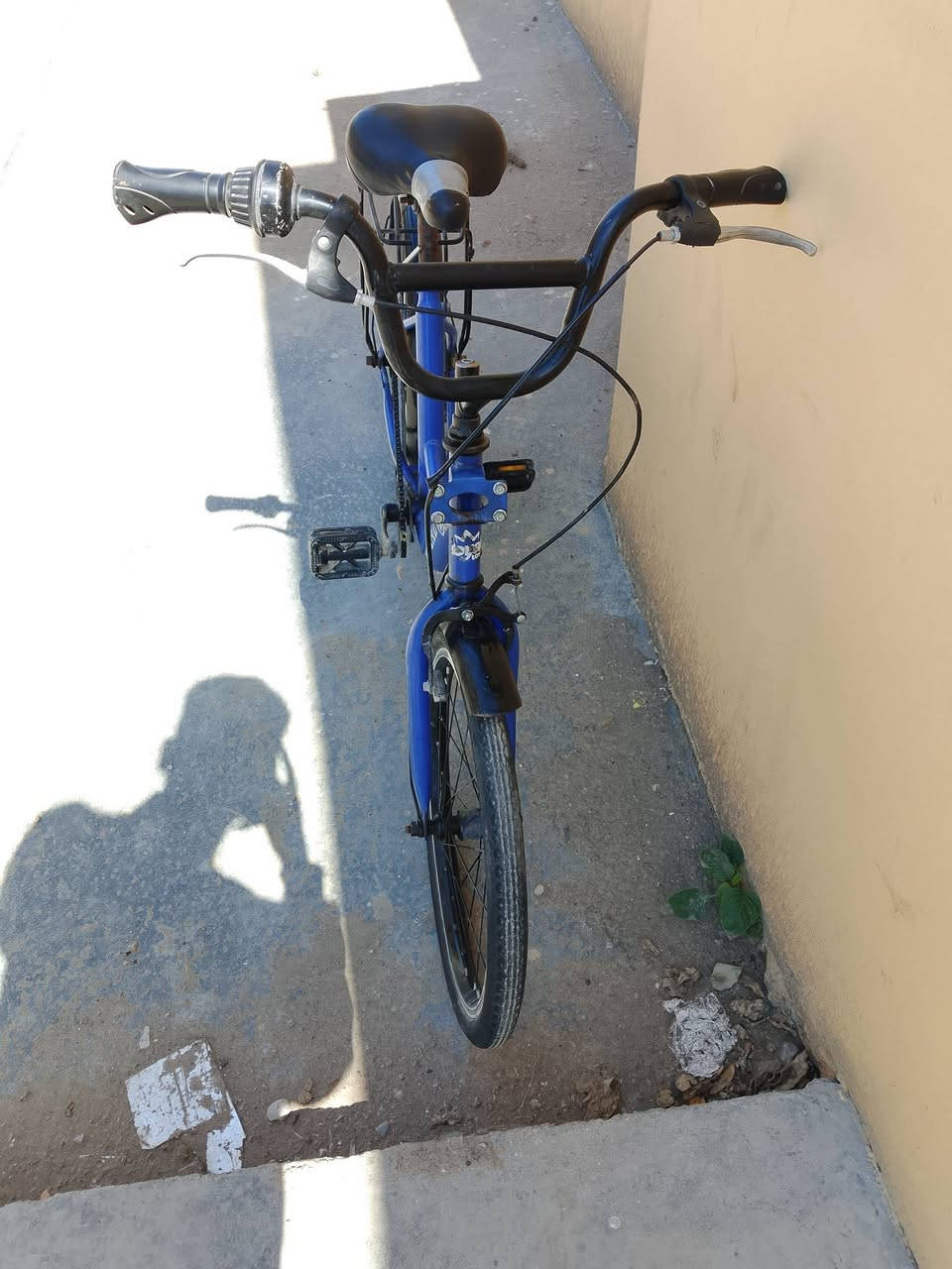 السلام عليكم
بايسكل للبيع نظيف حجم 20 السعر 35 بي مجال المكان بعقوبة التحرير الاتصال  على الرقم ***********
