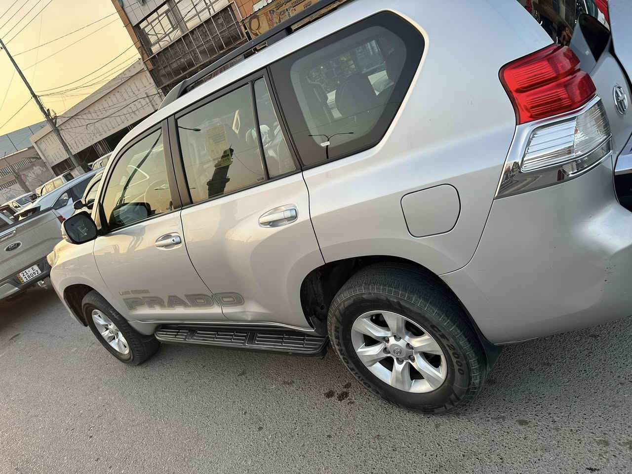 سلام عليكم   .

برادو 2010 كفالة عامة بدون حادث ولا صبغ فئة TXL للبيع

السيارة نظيفة ومرتبة 

محرك 6 /4000 

رقم اربيل نكليزي باسمي 

ماشيه 170

سعر 230وبيها مجال

مكاني بغداد 

بدون مراوس بيع فقط

‭0790 149 1983‬

‭0780 760 7291‬
