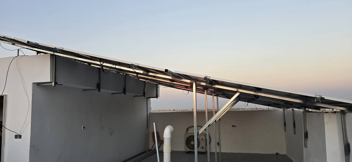 للجودة والدقة عنوان وبأقل الاسعار
من مكتب التقنيات الحديثة للطاقة الشمسية 

⚡ من مشروع درة سامراء ⚡
تم وبحمدلله تجهيز ونصب
 منظومة ( 40 امبير نهاري 20 ليلي لمدة 6 ساعات )  
🔹 إنفيرتر  ITEL 12KW 48A-1 ضمان 3 سنوات استبدال 
🔹 بطارية ليثيوم  2-Lvtopsun 16kw G4 ضمان 5 سنوات 
🔹 الواح  JINKO725W - 15
🔹 بورد حماية متكامل . لمتابعة السحب عبر الهاتف 
🔹أسلاك  DC و أسلاك AC
🔹 حديد حداده مغلون 
🔹 ربط ومتابعة عبر الإنترنت 

مكتب التقنيات الحديثة للطاقة الشمسية
 صلاح الدين سامراء فلكةالشروق مقابل مطعم حبايبنا -
*********** 📞مهندس محمد مانع
*********** 📞محمد صالح
#طاقة 
#بغداد
#المنصور
#سامراء
#تكريت
