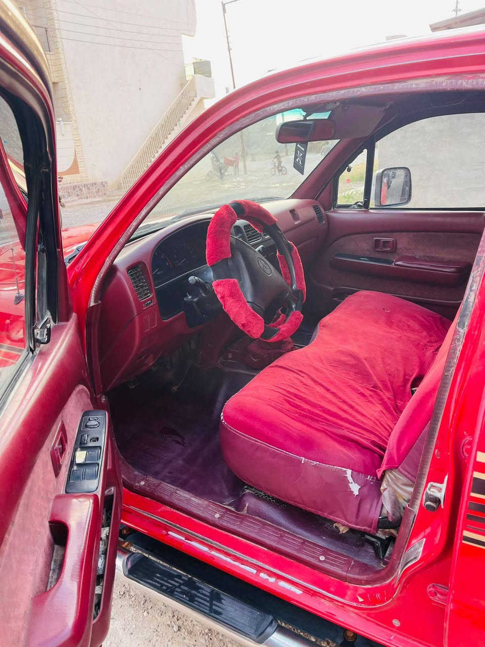 سلام عليكم تيوتا البيع 2003
فول مواصفات GLX

بيها جاملغ الخلفي  صبغ  فقط 

رقم اربيل 

مكان سيارة تكريت 

رقم الهاتف ***********
