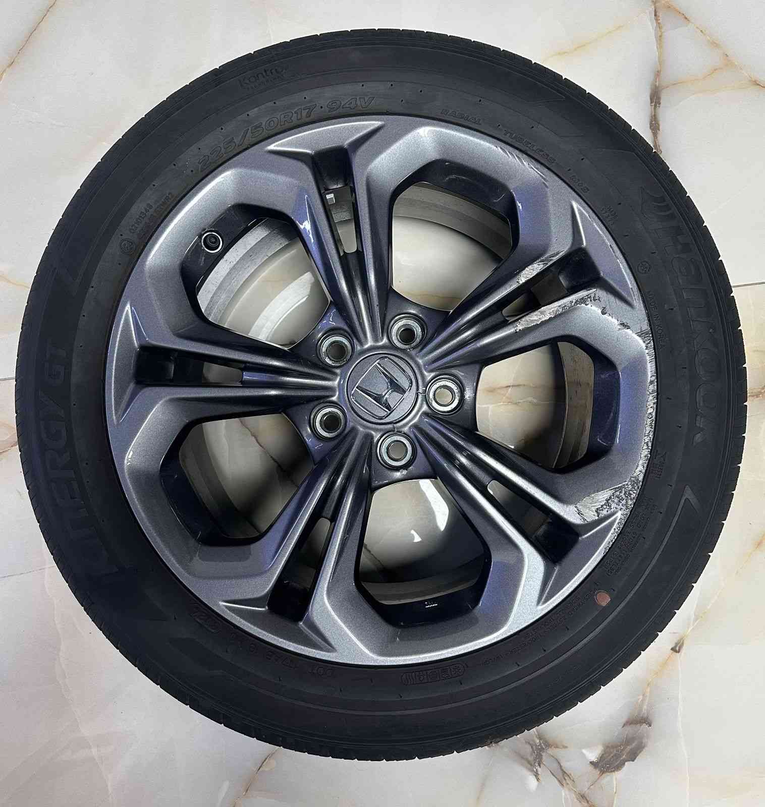 السلام عليكم

للبيع

تخم ويل هوندا اكورد 2023-2025 حجم 17 تاير مشلن اصلي تفصيخ سعر :800$

تك ويل هوندا اكورد 2023-2025 حجم 17 اصلي تفصيخ متضرر 100$

سبير هوندا اكورد 2023-2025 اصلي تفصيخ مع العده والفلينة 100$

للاستفسار : ***********
