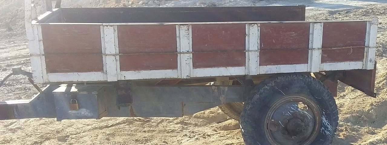 السلام عليك
يوجد عربانه فلوجه للبيع كامله جاهزه تايراتها على 20 .
السعر:- مليون ونص 
المكان:- الدولاب
للتواصل:- *********** بي واتساب
