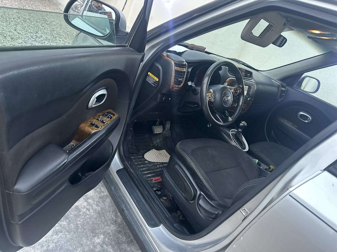 من رخصه الادمن العزيز
سلام عليكم 

صول 2017رقم بغداد دولي تحويل مباشر

 ماشيه 102m

مكينه٢٠٠٠❤️

حادثها جاملغ خلفي بدون إرباك بجم كبس

كلها ليبل واحد بلا أي تبديل👍

بيها رش جاملغ وبنيد اثر جراد❤️

مكينه جاهزه ❤️

كير جاهز❤️

تخم تاير❤️

حداديه جديده ❤️

داخل جديد واضع بصور❤️

مكاني كربلاء ❤️

السعر 111وبيها مجال👉👉

أي استفسار عن السعر ***********فقط اتصال

غير متواجد خاص💁🏻
