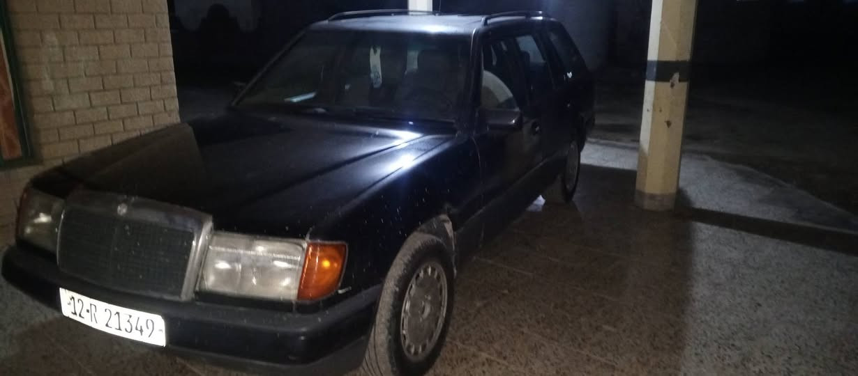 للبيع مارسدس دب ستيشن موديل 91 نينوى دولي بسمي شرط التحويل مكينه بلاديه خراطيم 4  بستم تدفه تبريد شرط سياره جاهزه العنوان صلاح الدين قضاء بيجي السعر 45 ورقه مجالهه كلش قليل الاتصال على الارقام ***********)( ***********
