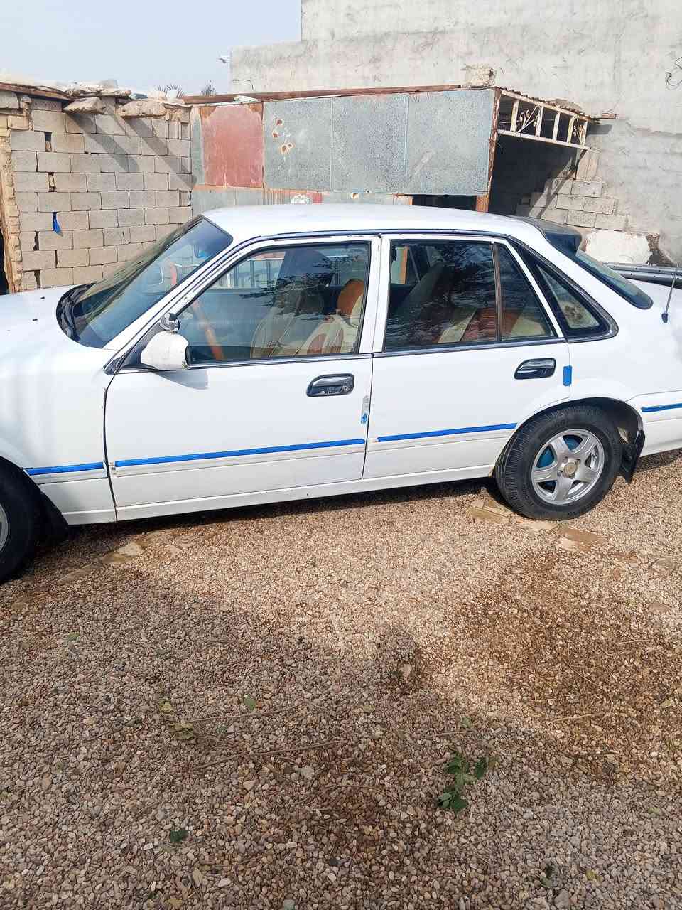 السلام عليكم
برنس فراشه للبيع موديل 96 رقم بغداد 
محرك مسكر كير عادي 
صبغ حزام للجماليه بدون ضربه 
شواصي بلاد 
تبريد شغال
العنوان ديالى بلدروز 
الاستفسار ***********
