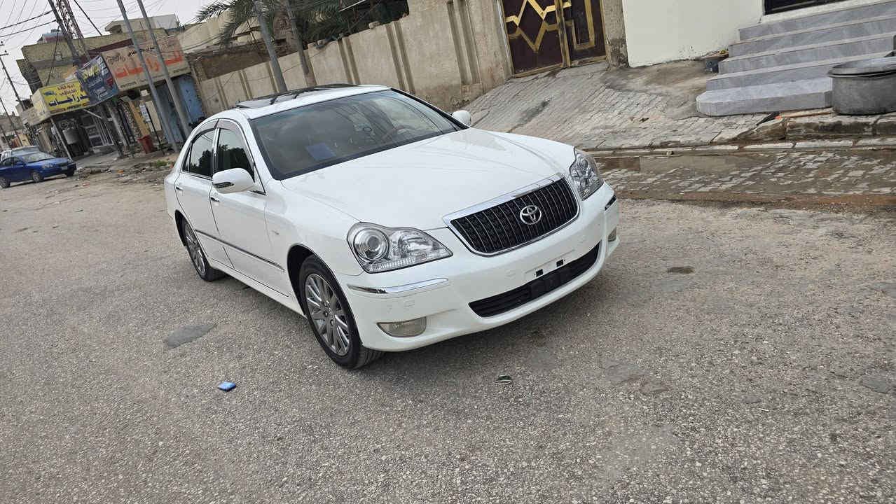 سلام عليكم
ماجستا للبيع موديل 2006اصل بصمه رصاصي 
رقم بغداد مبايعات وكاله فقط مشموله بل قرار 
اربع دكم فتحه داخل مخمل بي تلبيسه جلد من اليابان تحوير نجف تخم تاير جديد حداديه جديده
كفاله عامه  مكاني النجف ***********بيع فقط السعر120قفل قفل بيع قفط
