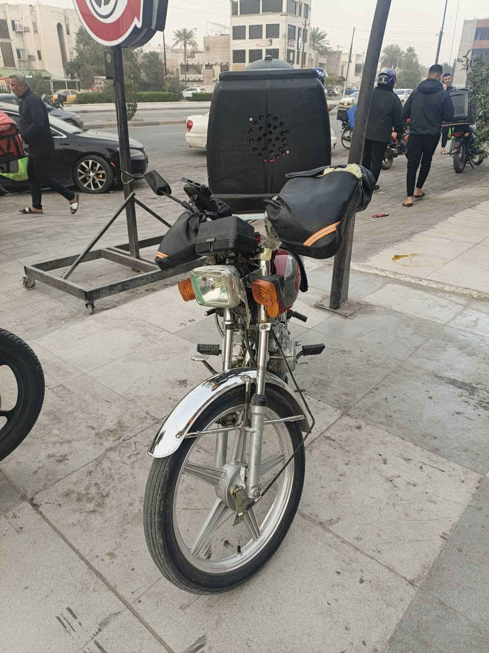 السلام عليكم ايراني 21 للبيع نقص بس عدادات سرعة مكينة مفتوحة شلعة ومعدل مكفولات واكفلك سرقة وعشاير مكاني البياع الخامسة سعر 300 قفل وتاخذ وياها ويل خلفي *********** متواجد بس واتساب ابيع بدون صندوك
