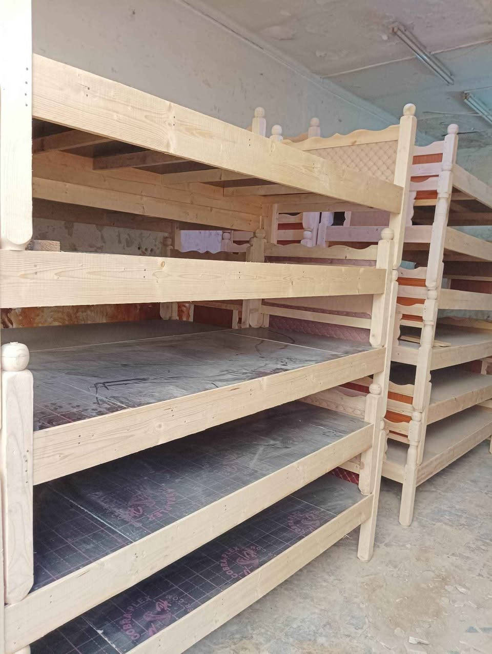 يوجد توصيل ونقل بيوت فتح وشد الغرف نوم تركي وانوع الغرف توصل علا رقم هاتف *********** الهندية, كربلاء
