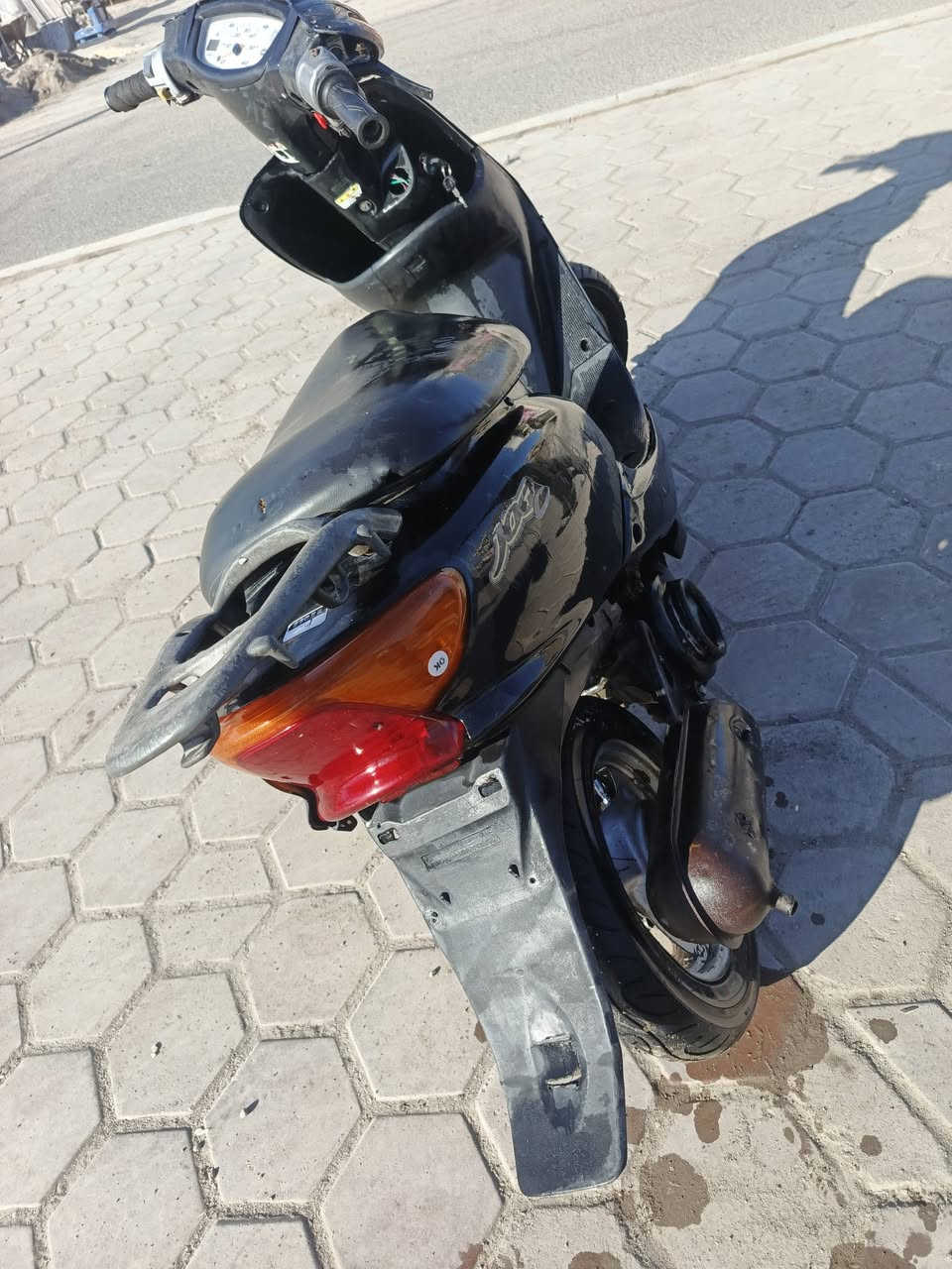 سلام عليكم  عندي هاي لدراجة لعصفورية كلة شغال راية ٢٥٠وبية مجال ولشراي انطي عيوني بيك خير وتدلل مكاني بغداد لحسنية مال رشدية تفضل علة هذة لرقم  ***********
