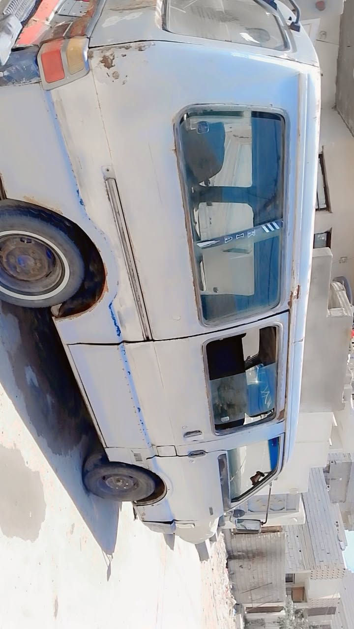 سلام عليكم للبيع كيا بسته سنويه 28 تحويل او وكاله مكينه كير اكسل خير من الله دوشمه جديده شواصي نضيفات سياره حلوه ونضيفه صدر نضيف تايرات نضيفات العنوان ديالى بعقوبه السعر 28 وبيه مجال قليل رقم الهاتف ***********
