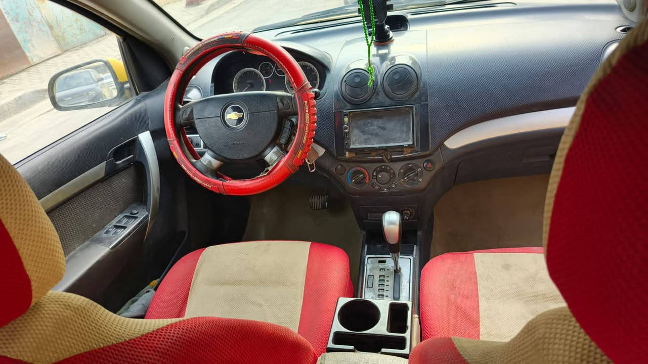 السلام عليكم 
افيو 2011 امريكي مسكر 
سياره شوفت عينك محرك جديد صار شهرين من بدلته 
الكير يأخر نمره الحساس تعبان وتجي وتشوف بعينك وبيها طخات 
السعر: 48$ 
العنوان: البلديات 
رقم الهاتف: ***********
