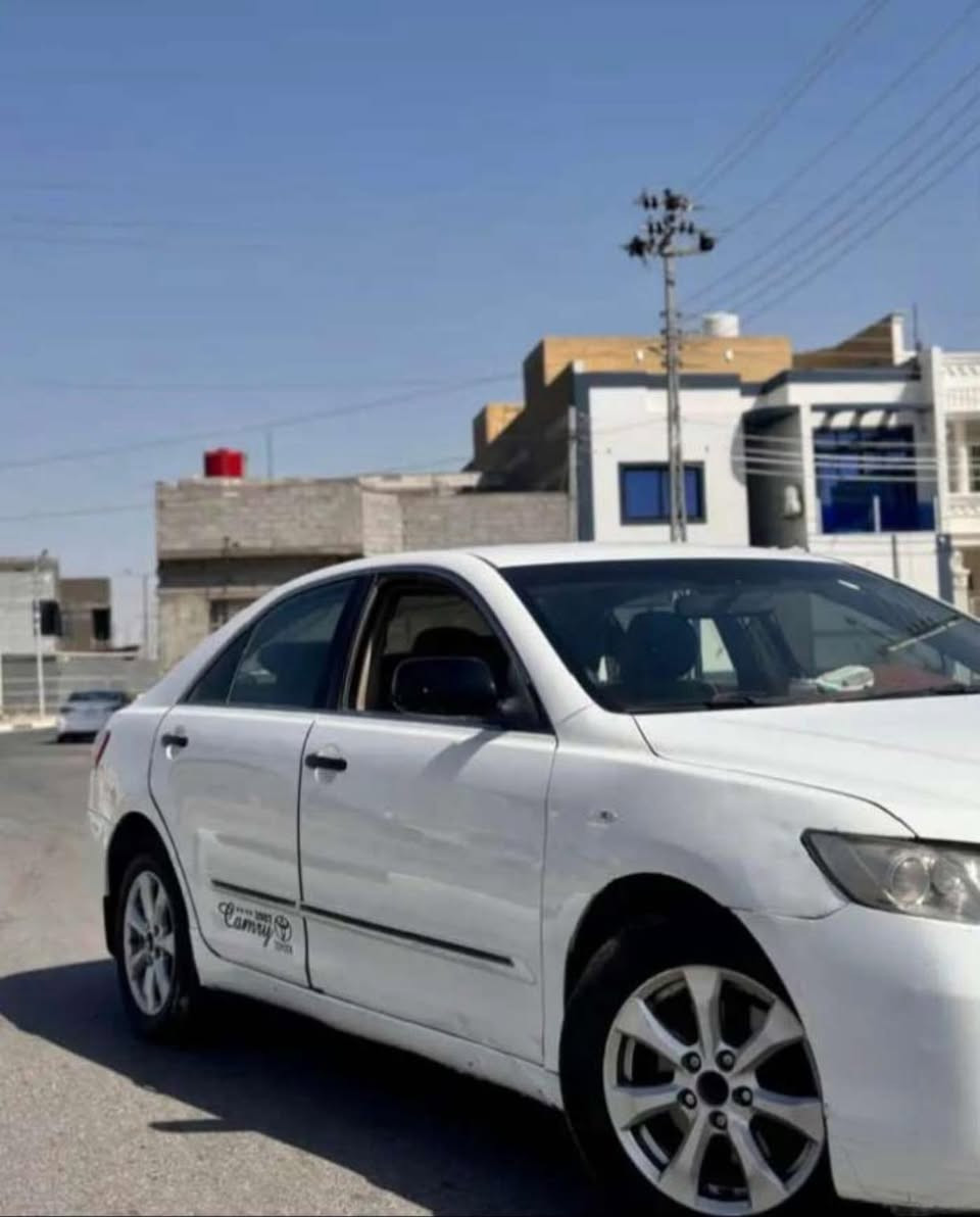 كامري 2007 للبيع سياره خليجي مبدله فقط بنيد وابيض نفس اللون السياره مبدله كير ومكينه جديد قبل شهر سياره هادئه السعر 90 وبي مجال العنوان البصره الاستفسار الاتصال على الرقم ***********

