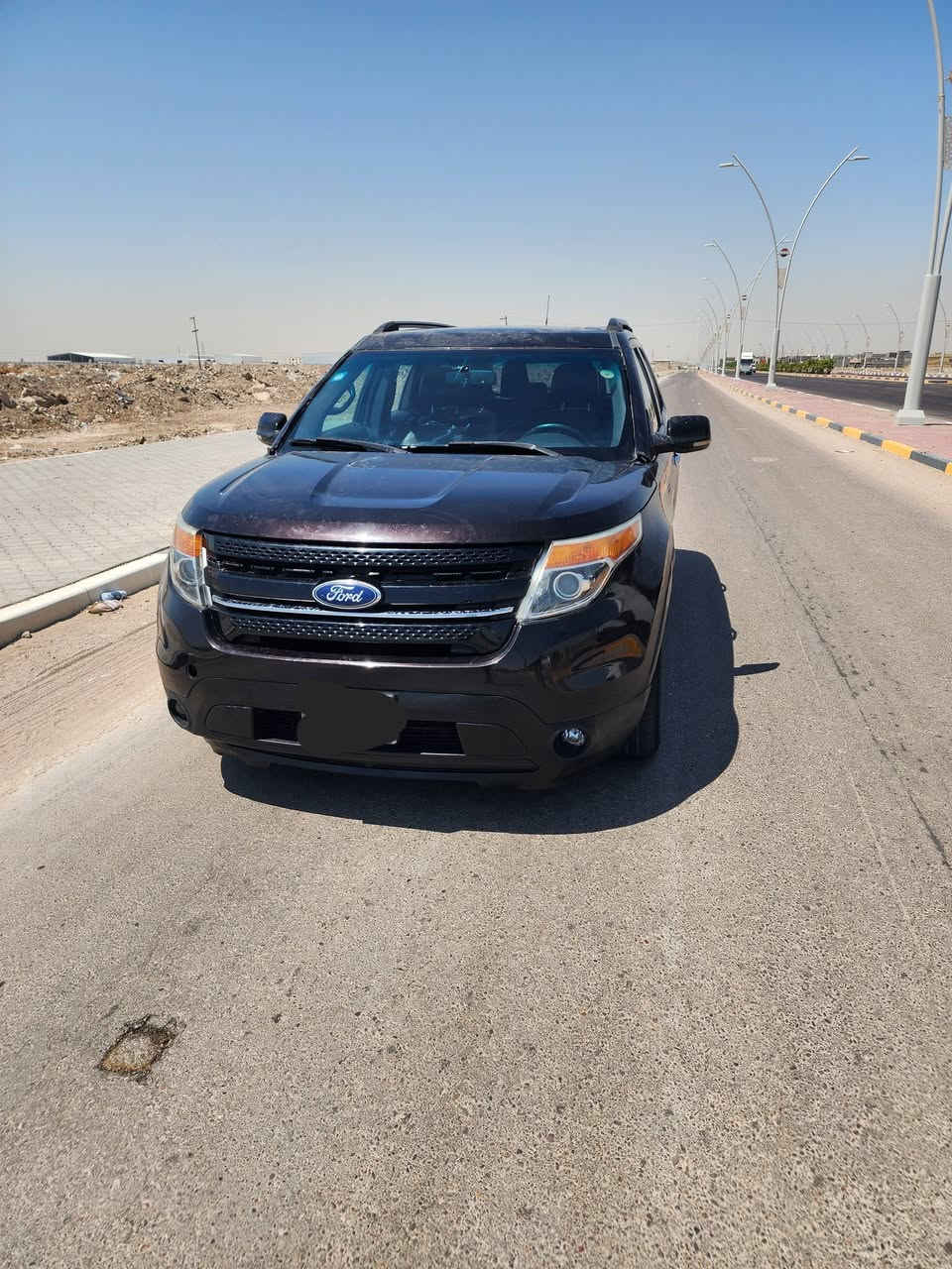 السلام عليكم فورد اكسبلور مديل 2013 وارد امريكي ضربتها من الامام  بيها 5 قطع صبغ جاملغين وبنيد وبيبان كليررقم بغداد سنويه 28 محرك كير كفاله حداديه يرادلها ربلات تبريد شغال ثلج مكاني البصره السعر 88 مجال قليل  *********** السياره فول موصفات فتحتين بصمه رادار تدفئه وتبريد بالكشنات باب كهربائي كشنات جلد وكهرباء كامرا شاشه خزن ميموري هواي مواصفات@
