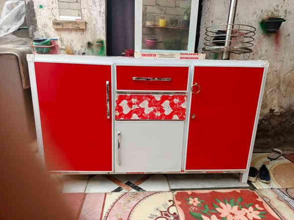 كاونـتر نضيـف 3قطـع زلـق مابي هو ومرايـته وسـلته 
الرقـم/ ***********
المكـان /ذي قار
